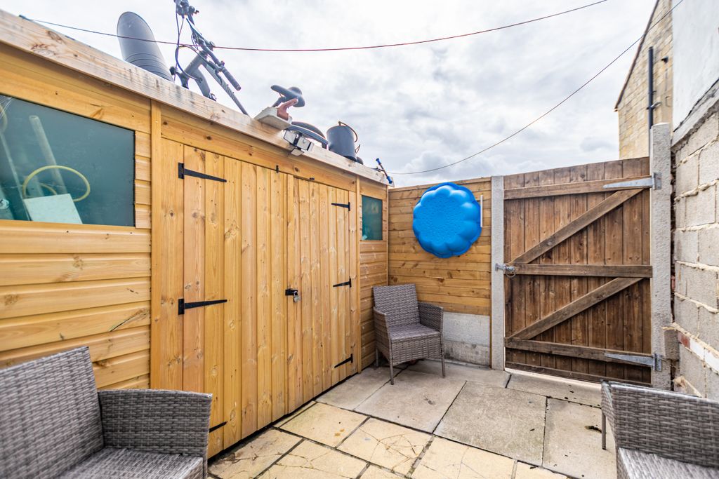 Property photo 3 of 19 Garden With Patio