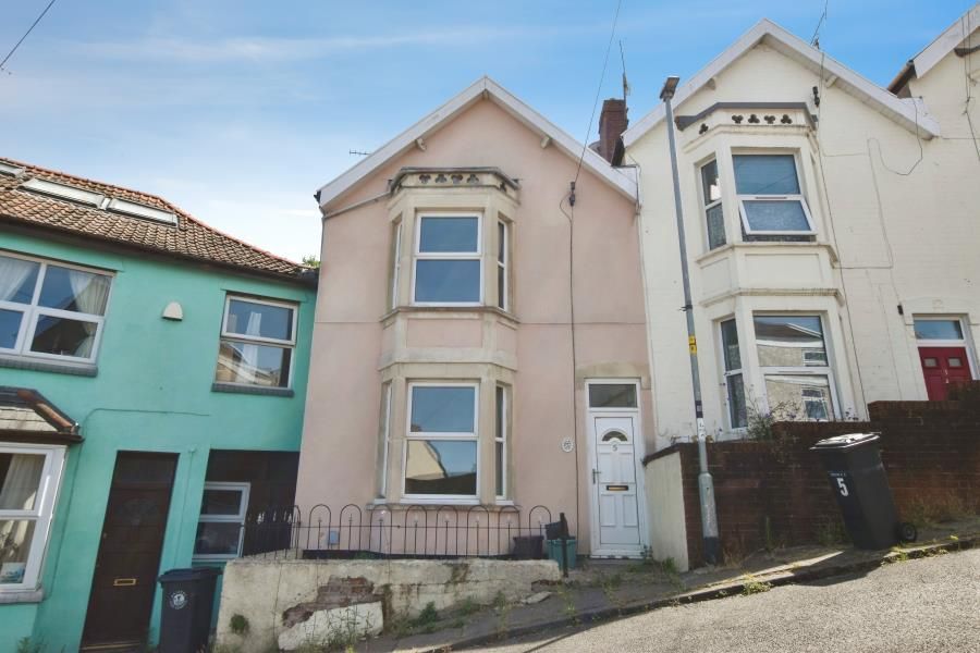 Property photo 1 of 24