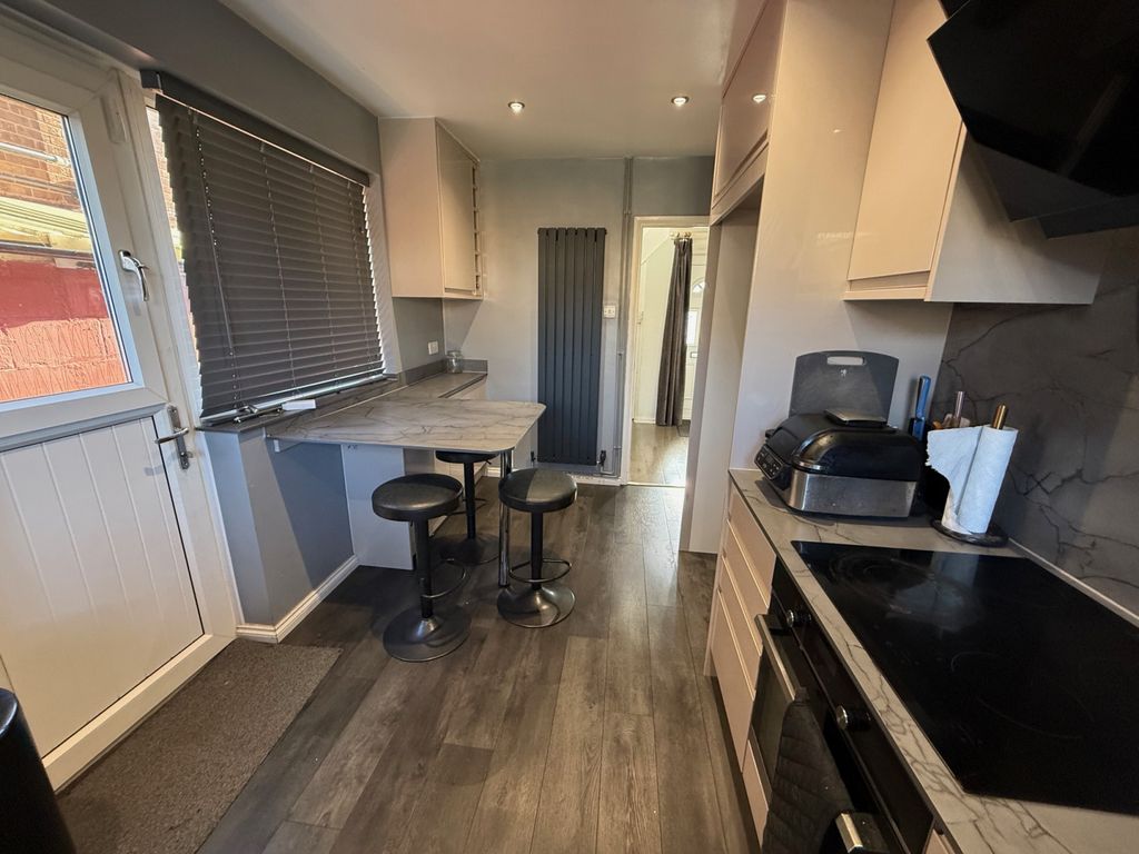 Property photo 2 of 6 Gallery