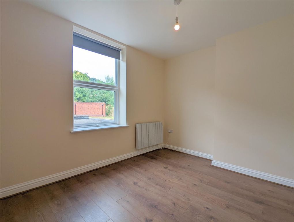 Property photo 3 of 7 Bedroom