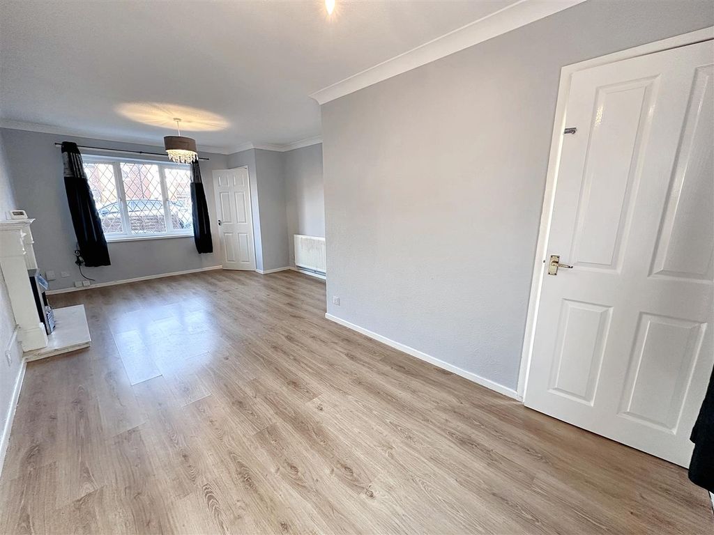 Property photo 3 of 11 Img_4303.Jpg