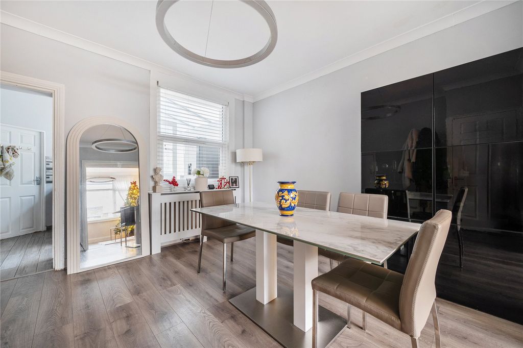 Property photo 3 of 20 Picture No. 07