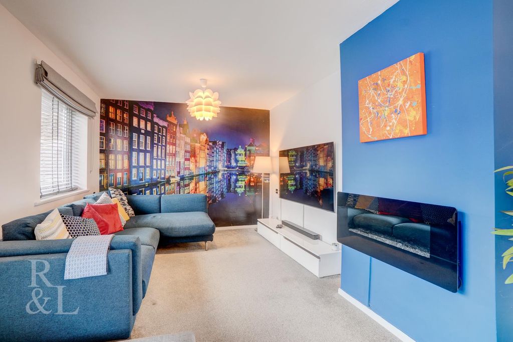 Property photo 3 of 26 Batched  (24).Jpg