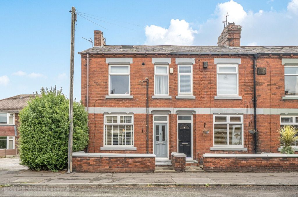 Property photo 1 of 18 Picture No. 05