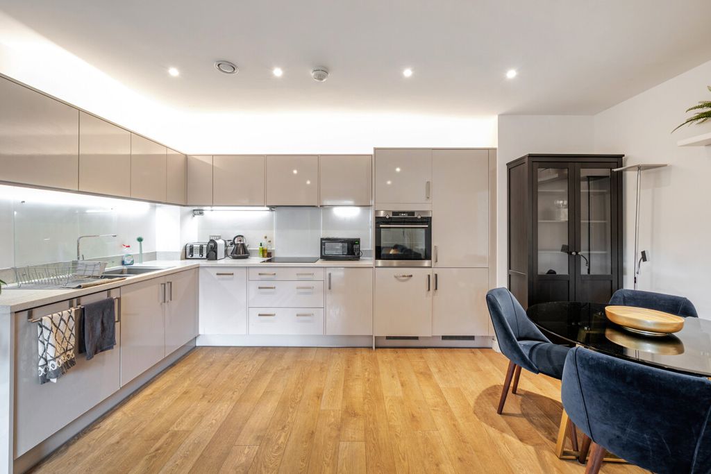 Property photo 2 of 26 Picture 2