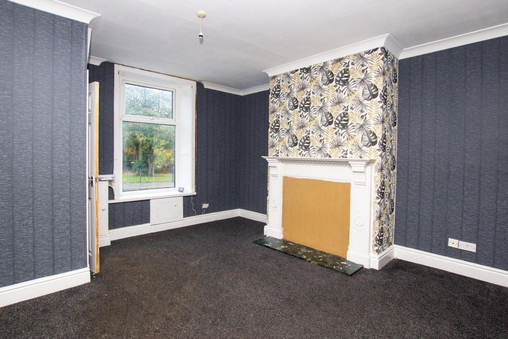 Property photo 2 of 8 Olive Lane (2).Jpg