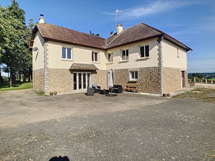 Property photo 2 of 41