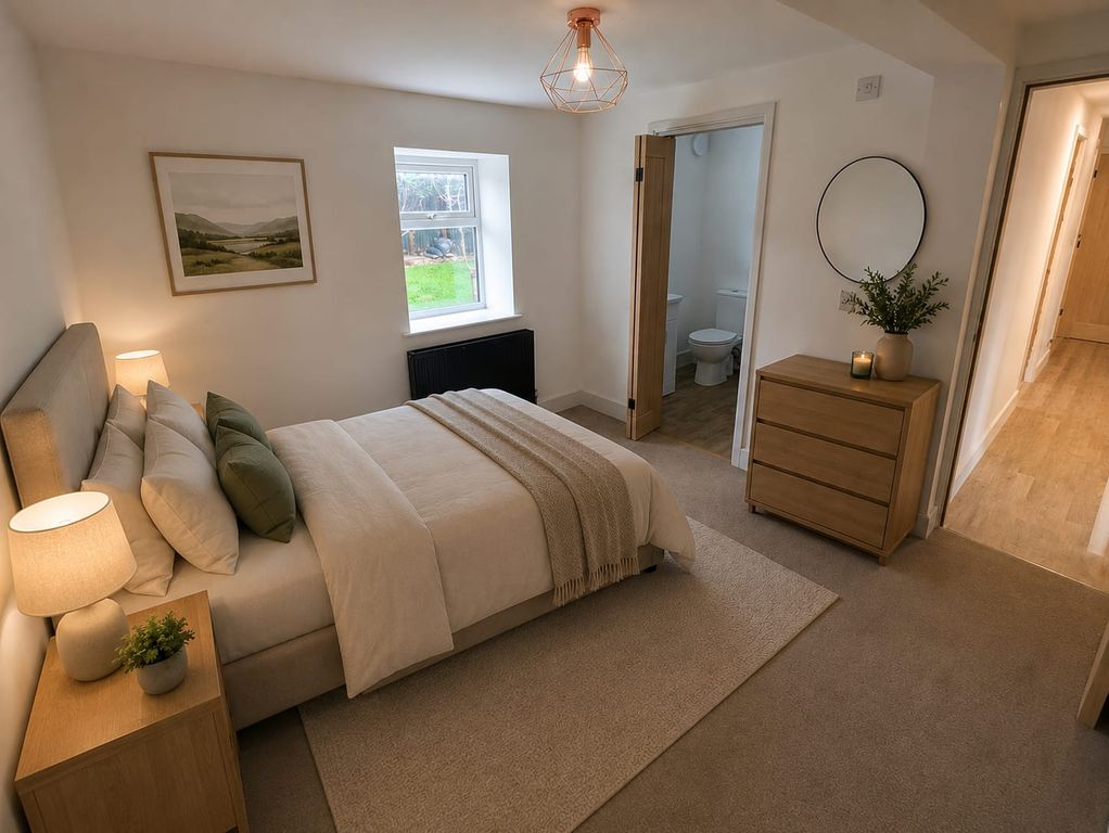 Property photo 2 of 18 Bedroom