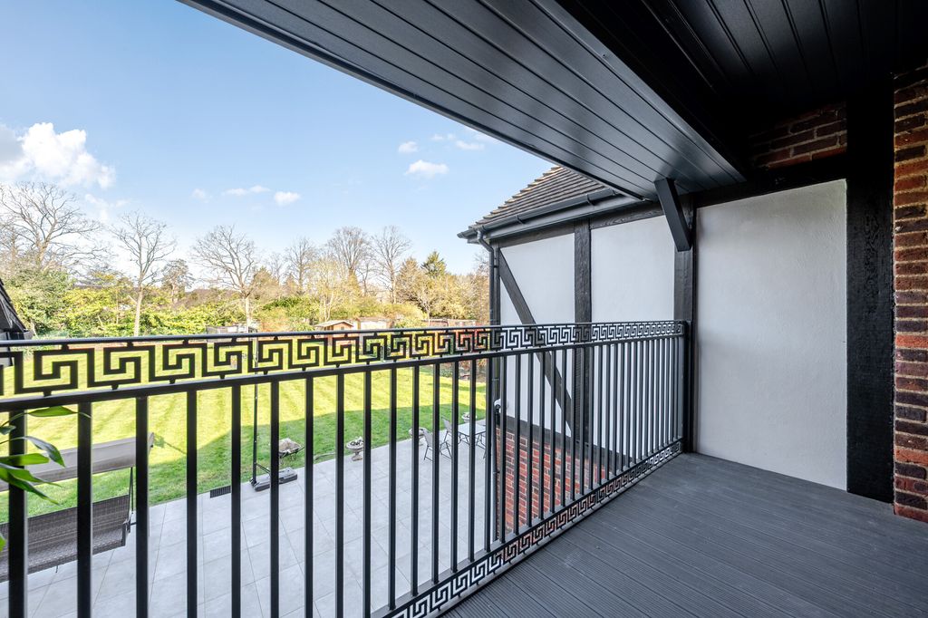 Property photo 2 of 15