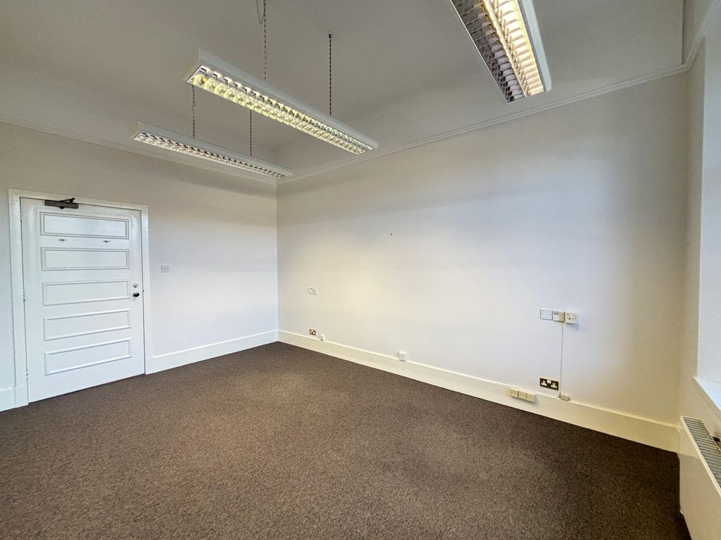 Property photo 3 of 6 Img_5808.Jpg