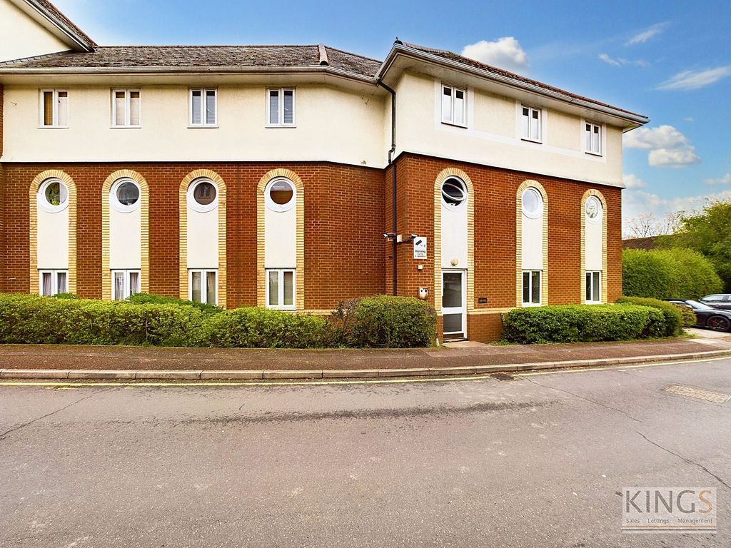 Property photo 1 of 8