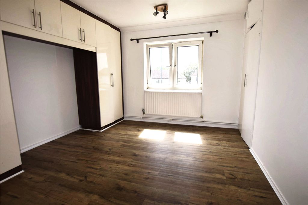 Property photo 2 of 9 Bedroom 1