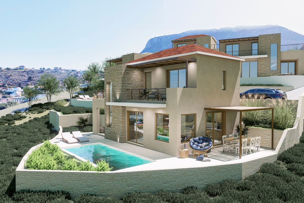 Property photo 2 of 18