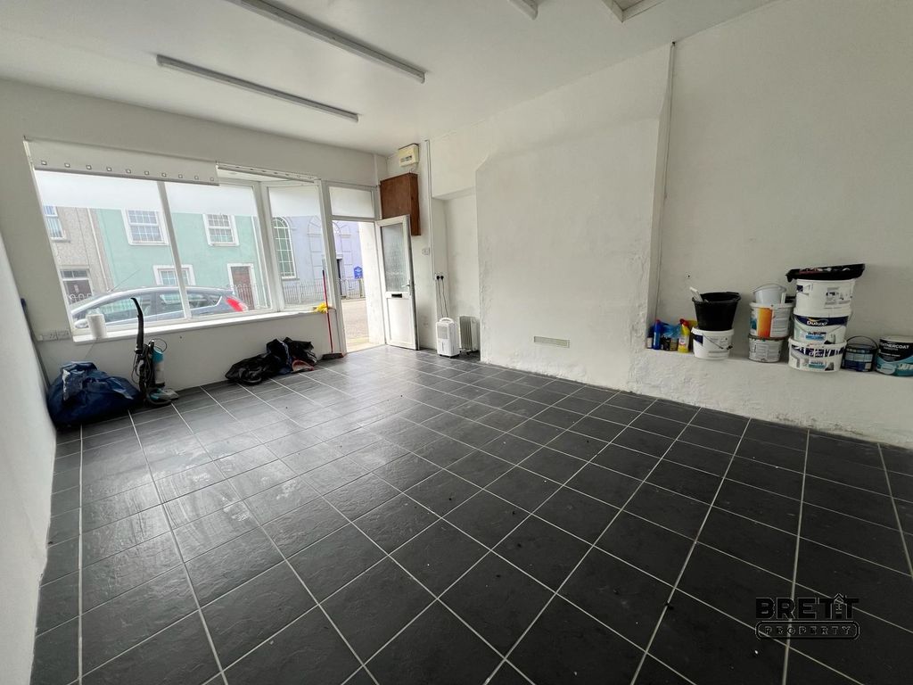 Property photo 3 of 5 Not Specified