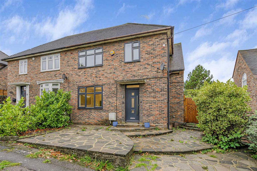 Property photo 1 of 22