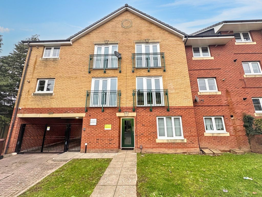 Property photo 1 of 16 4701153