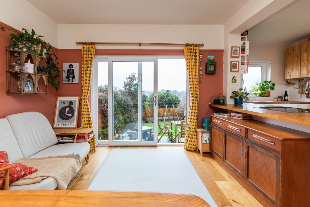 Property photo 1 of 24 Kitchen/Diner