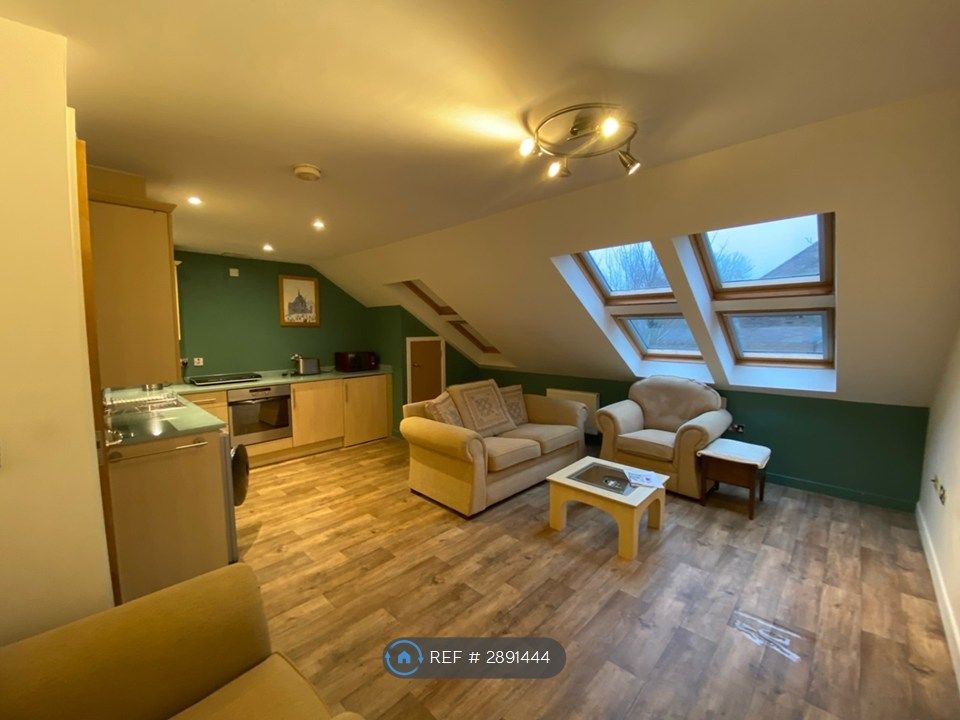 Property photo 2 of 6
