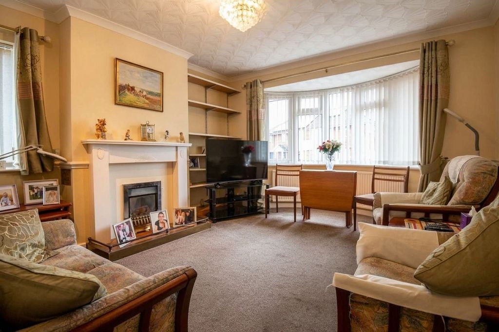 Property photo 3 of 15