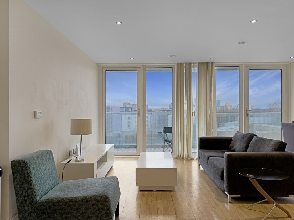 Property photo 3 of 17