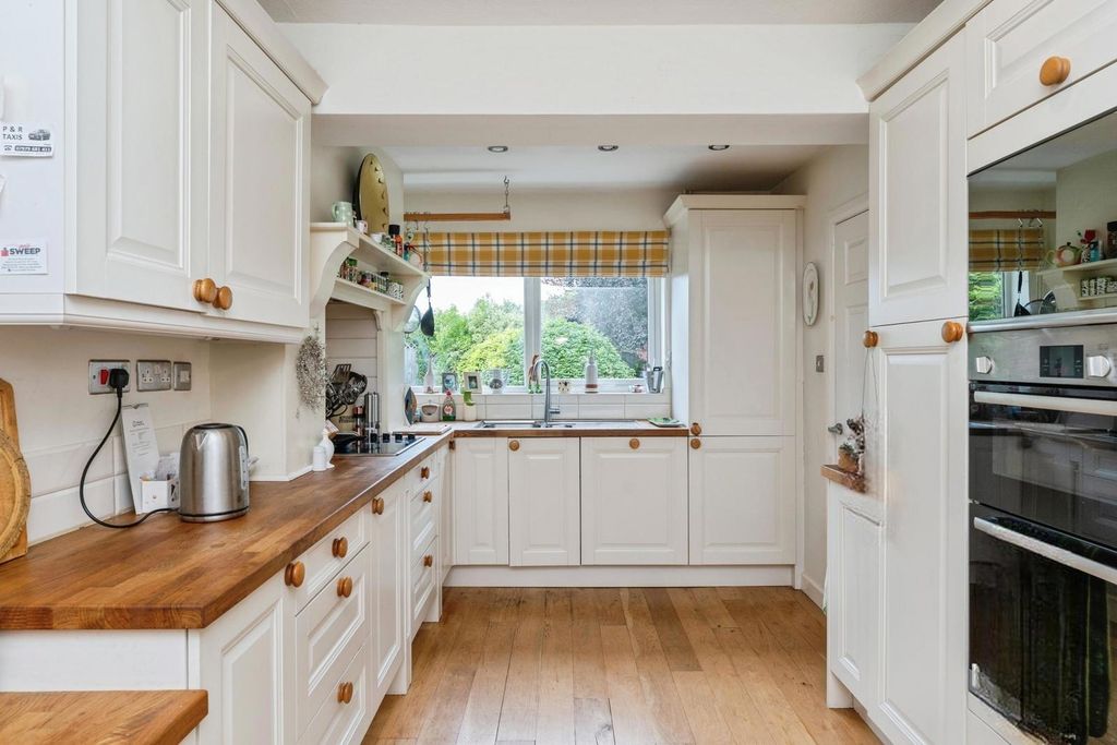 Property photo 3 of 23 Pbox-Img.Jpg