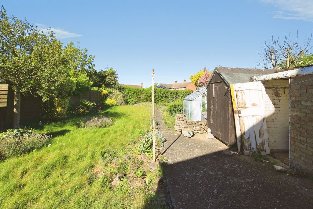 Property photo 3 of 18