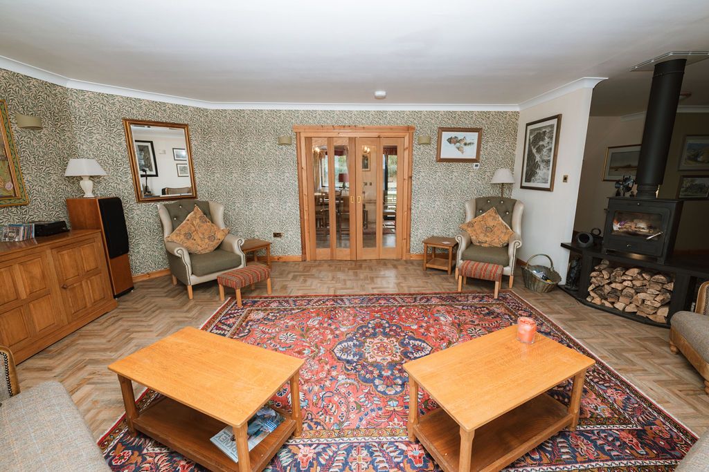 Property photo 3 of 75