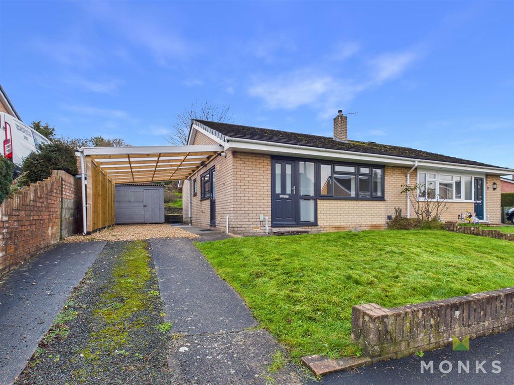 Property photo 1 of 15 Front