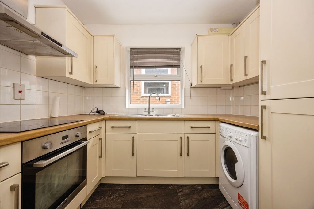 Property photo 2 of 43 Pbox-Img.Jpg