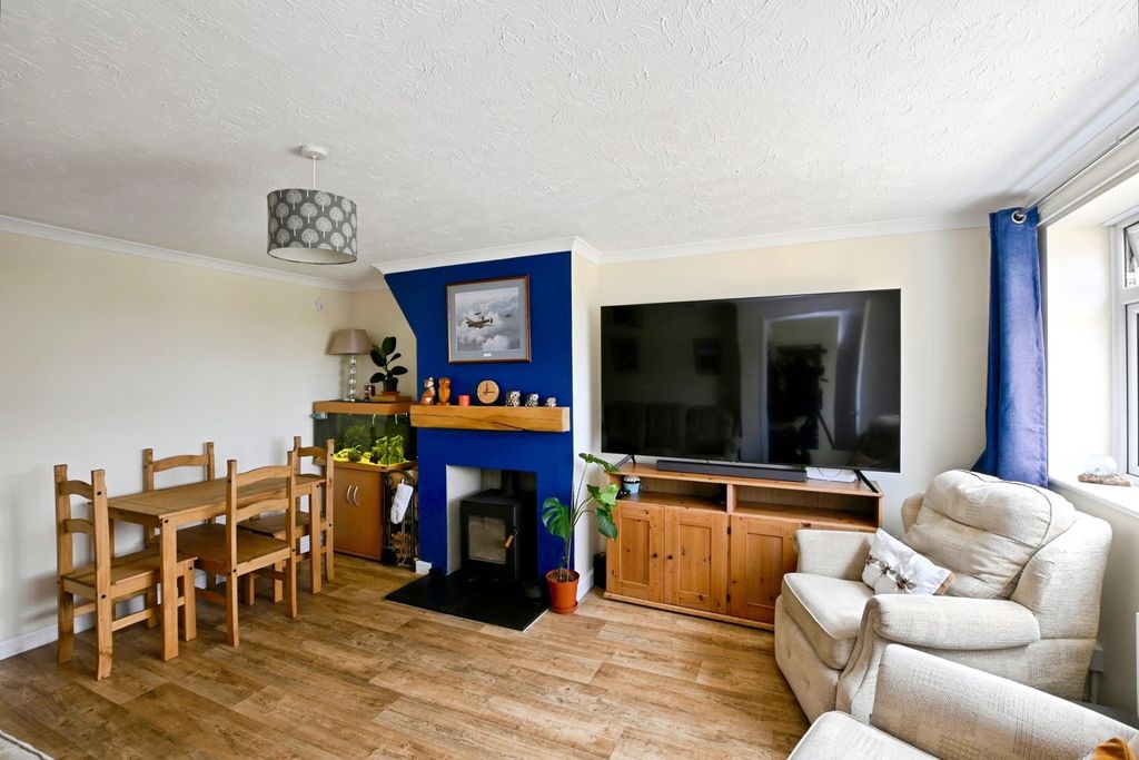 Property photo 2 of 16 Pbox-Img.Jpg