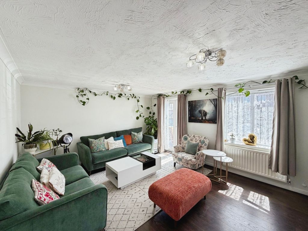 Property photo 3 of 20 5249156