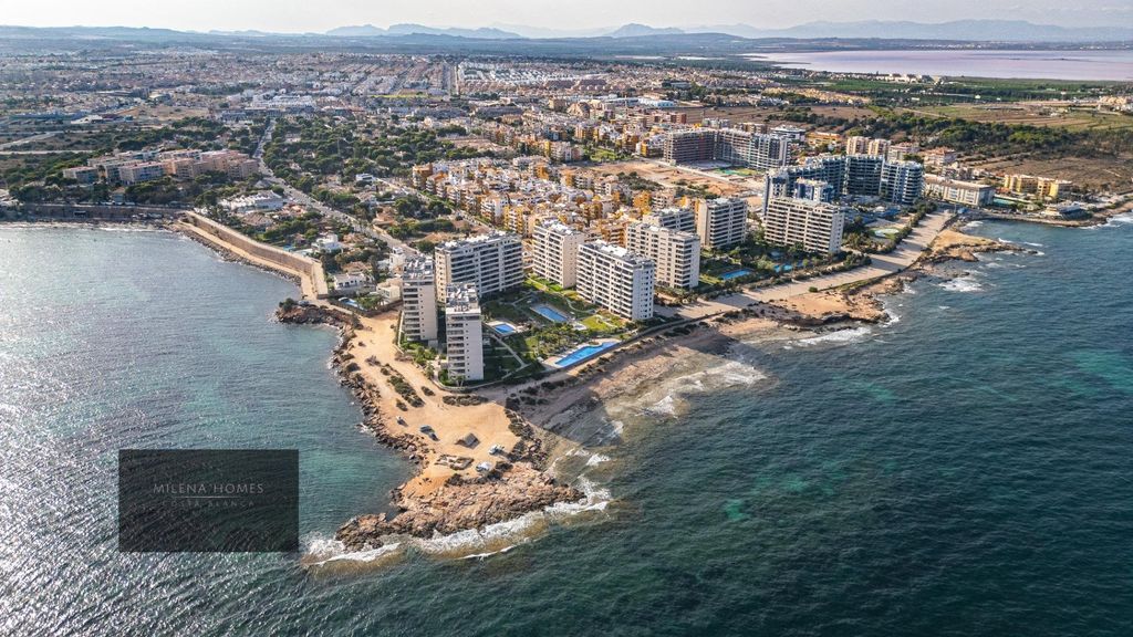 Property photo 2 of 47