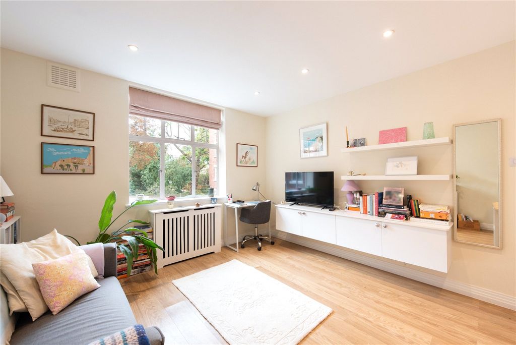 Property photo 1 of 14 Picture No. 23