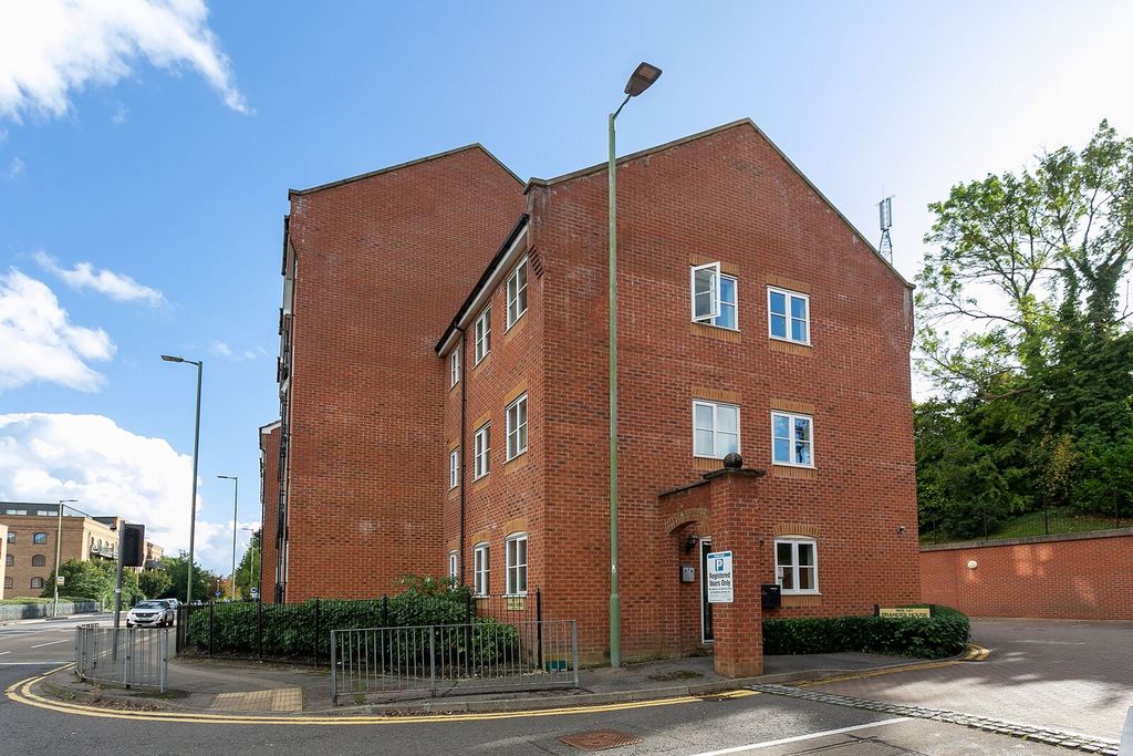 Property photo 1 of 13