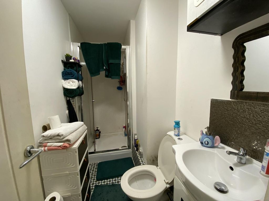 Property photo 3 of 5