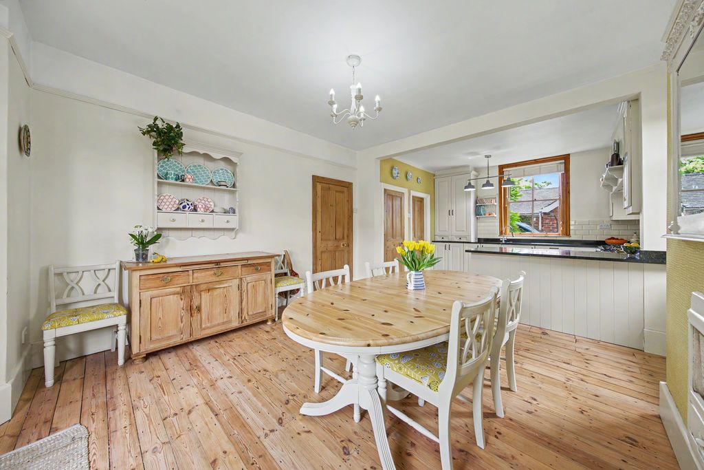 Property photo 3 of 47 Dining Room