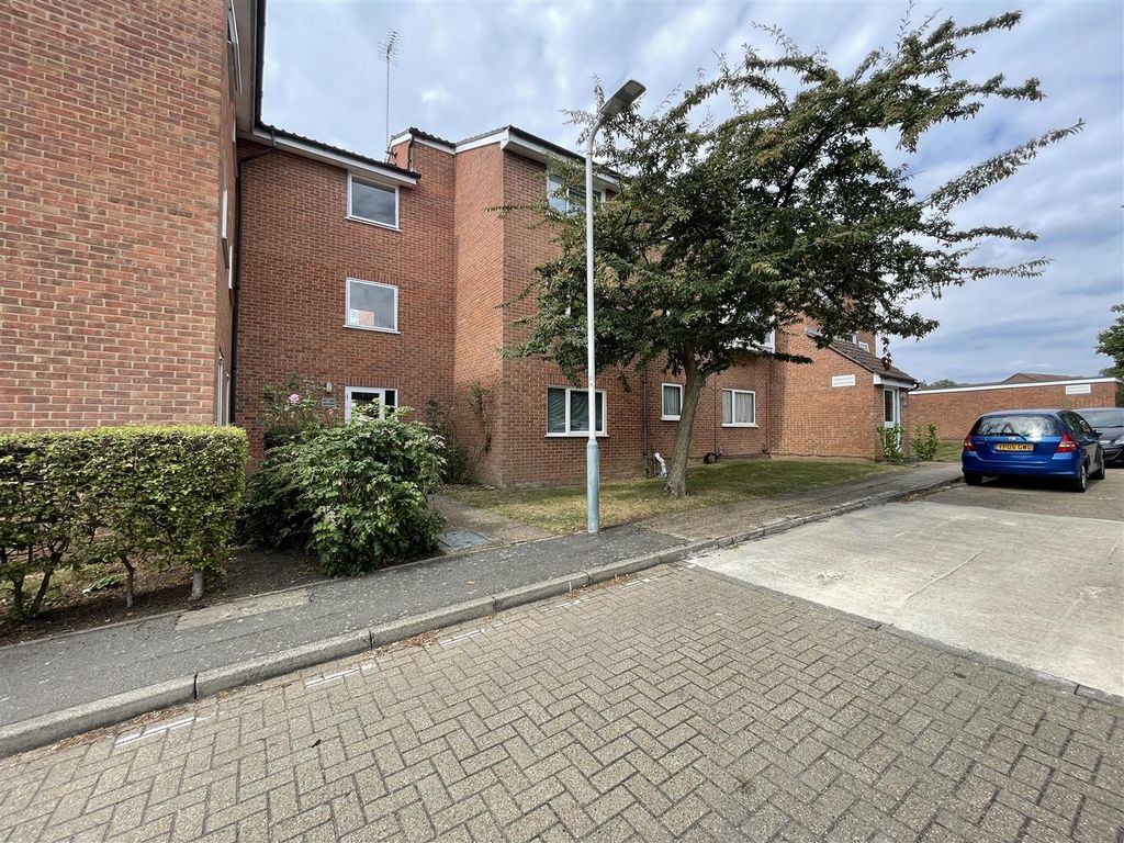 Property photo 1 of 6