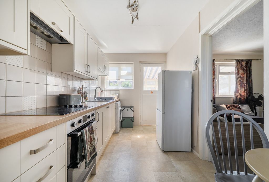 Property photo 3 of 19 1501720-15-6A79B8...