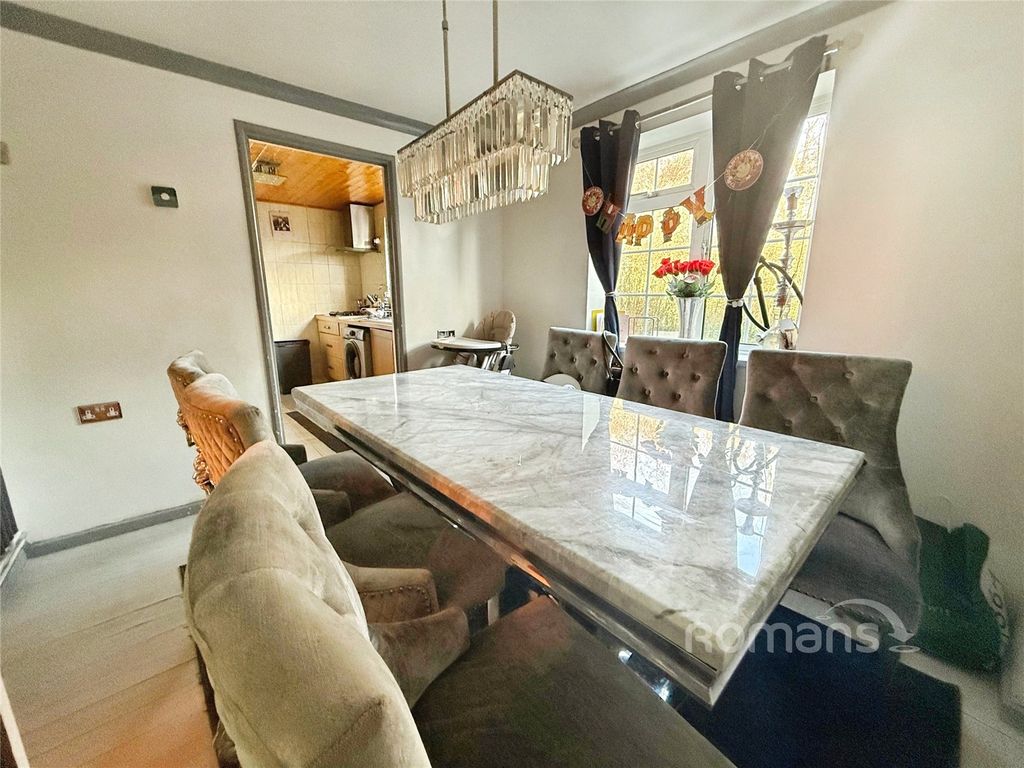 Property photo 3 of 13 Picture No. 02