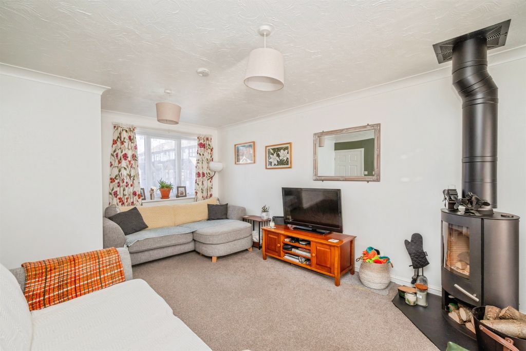 Property photo 2 of 20