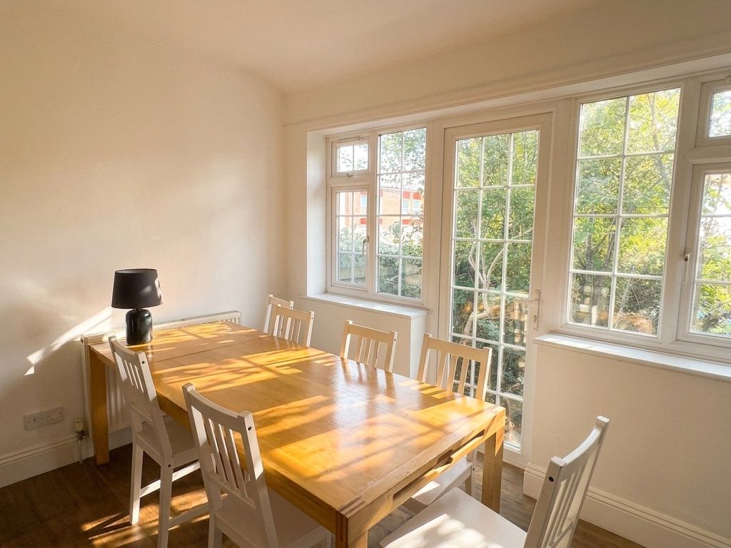 Property photo 3 of 14 Picture No. 05