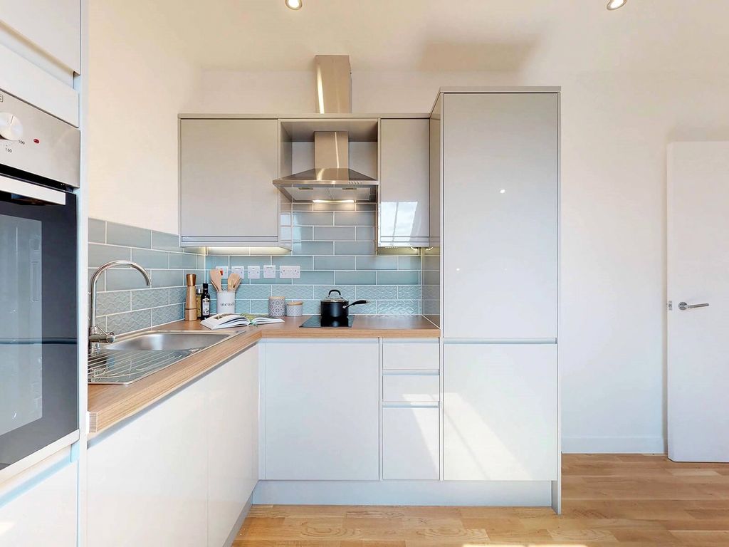 Property photo 1 of 9