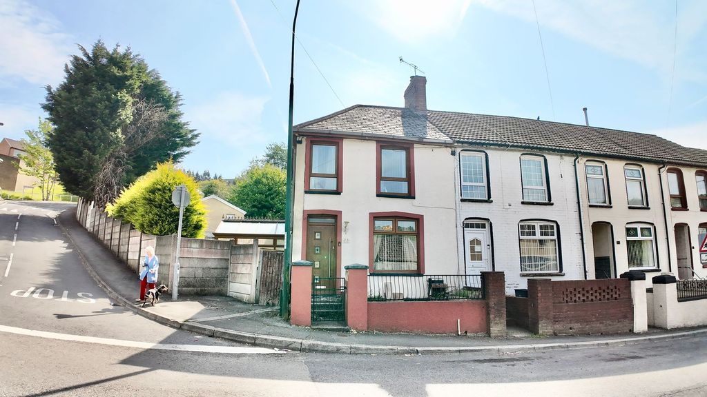 Property photo 1 of 31