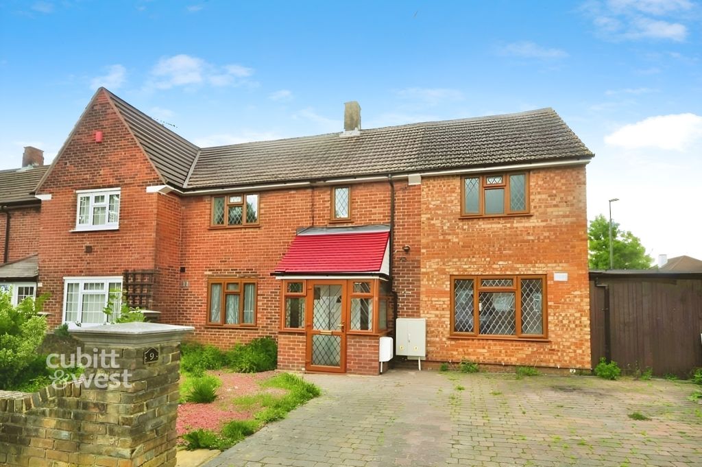 Property photo 2 of 6 External