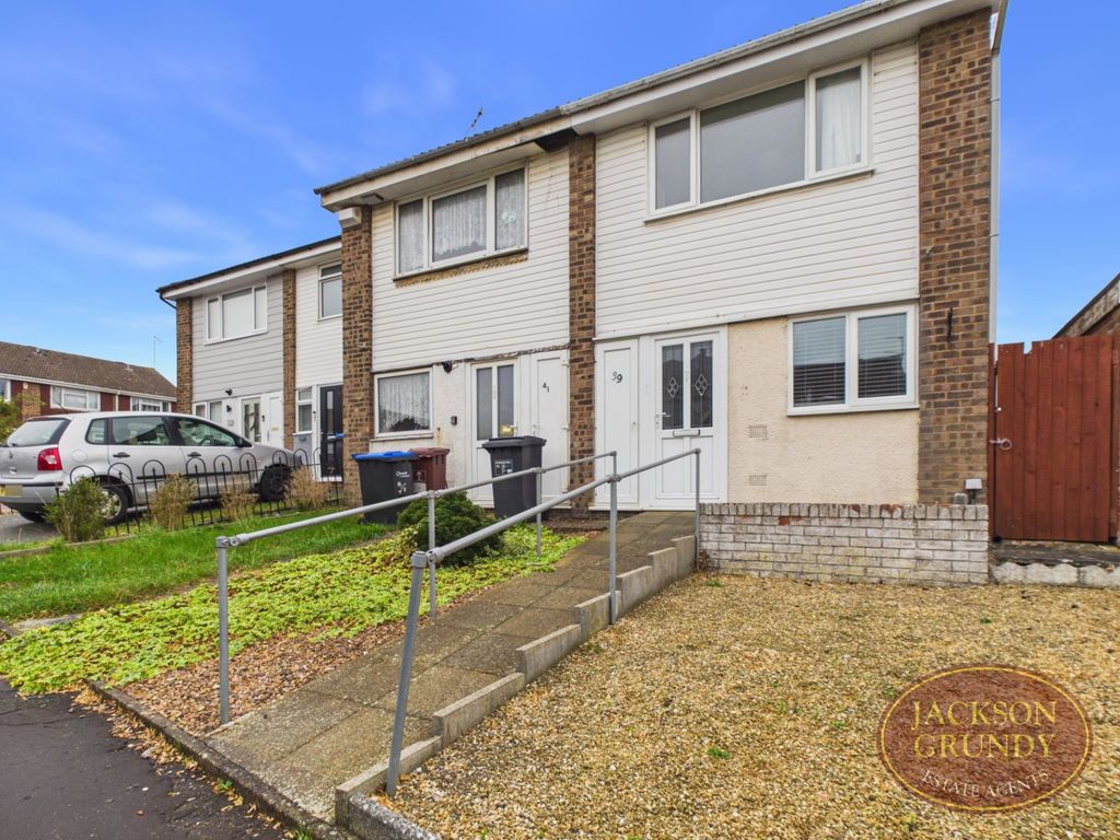 Property photo 1 of 9 St Johns Avenue