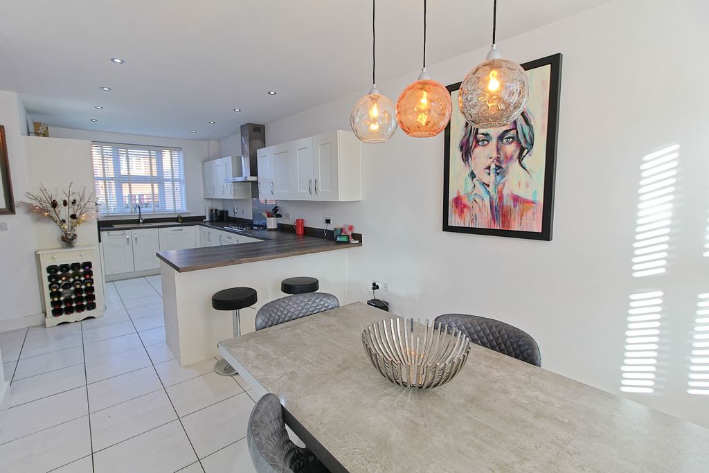 Property photo 2 of 27 Img_5474_Dxo