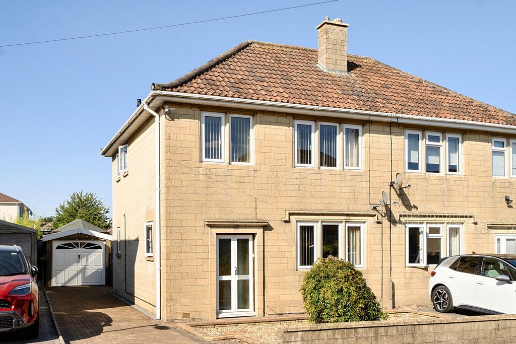 Property photo 1 of 23