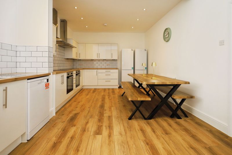 Additional image 12 of 8 bed detached house to rentAlma Road, Winton, Bournemouth BH9