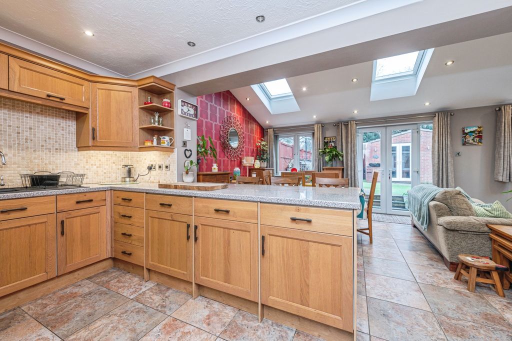 Property photo 3 of 15 Kitchen/Family Room