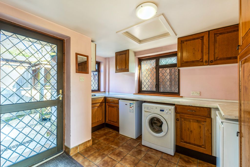 Additional image 31 of 4 bed detached house for saleHare Lane, Lingfield RH7